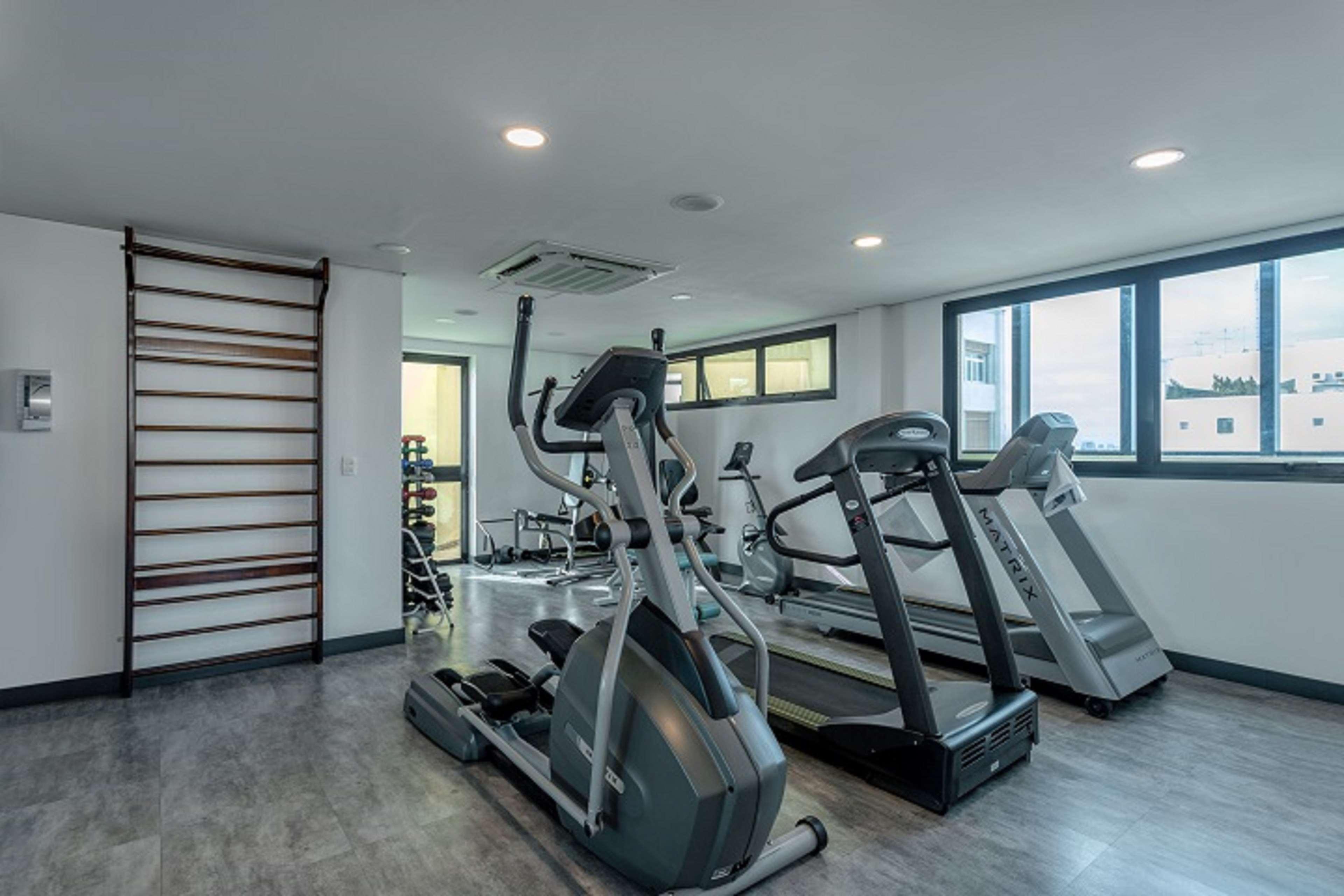 Radisson Oscar Freire Hotel São Paulo Eksteriør billede The gym at the hotel