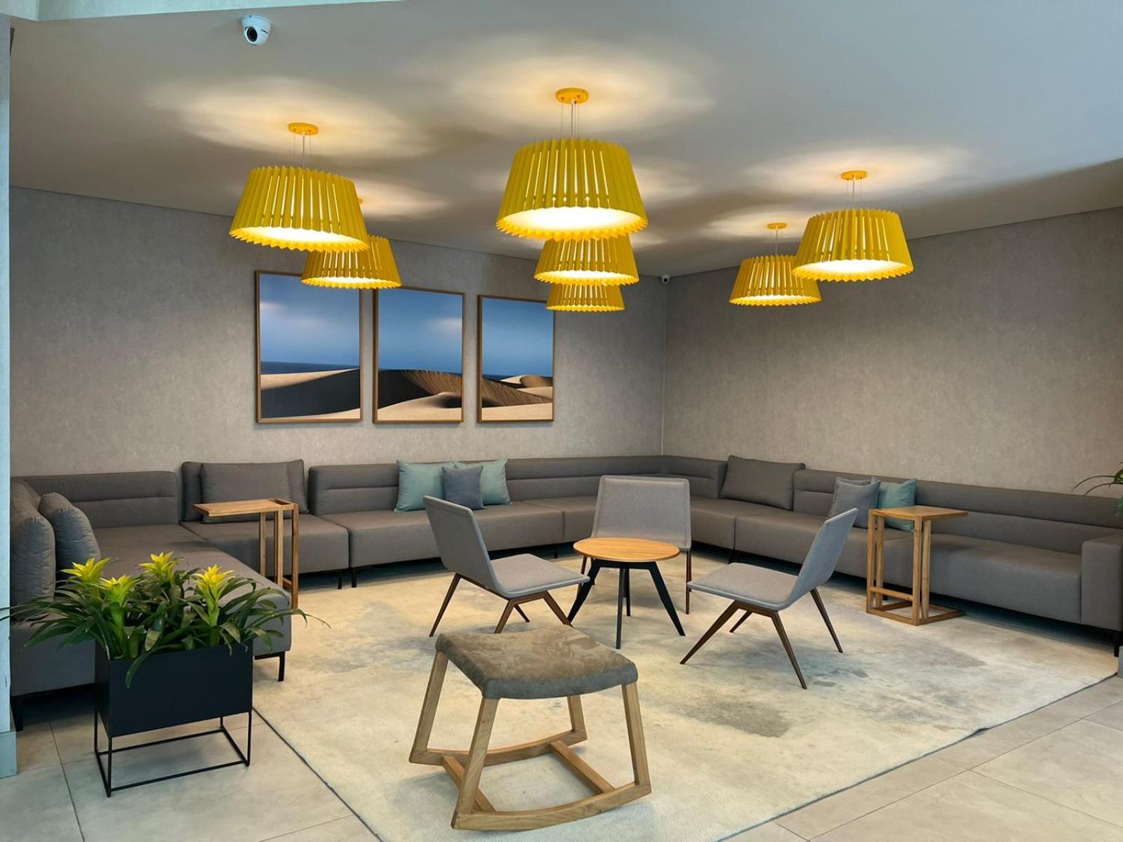 Radisson Oscar Freire Hotel São Paulo Eksteriør billede The lounge at Faro Airport