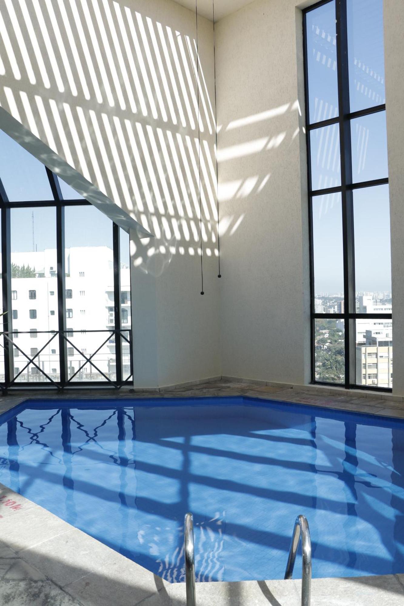 Radisson Oscar Freire Hotel São Paulo Eksteriør billede The pool at the top of the building